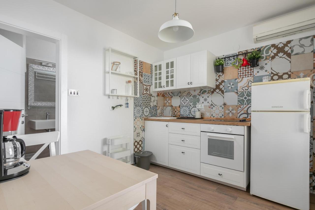 La Casa Di Nonno Apartment Milna  Ngoại thất bức ảnh