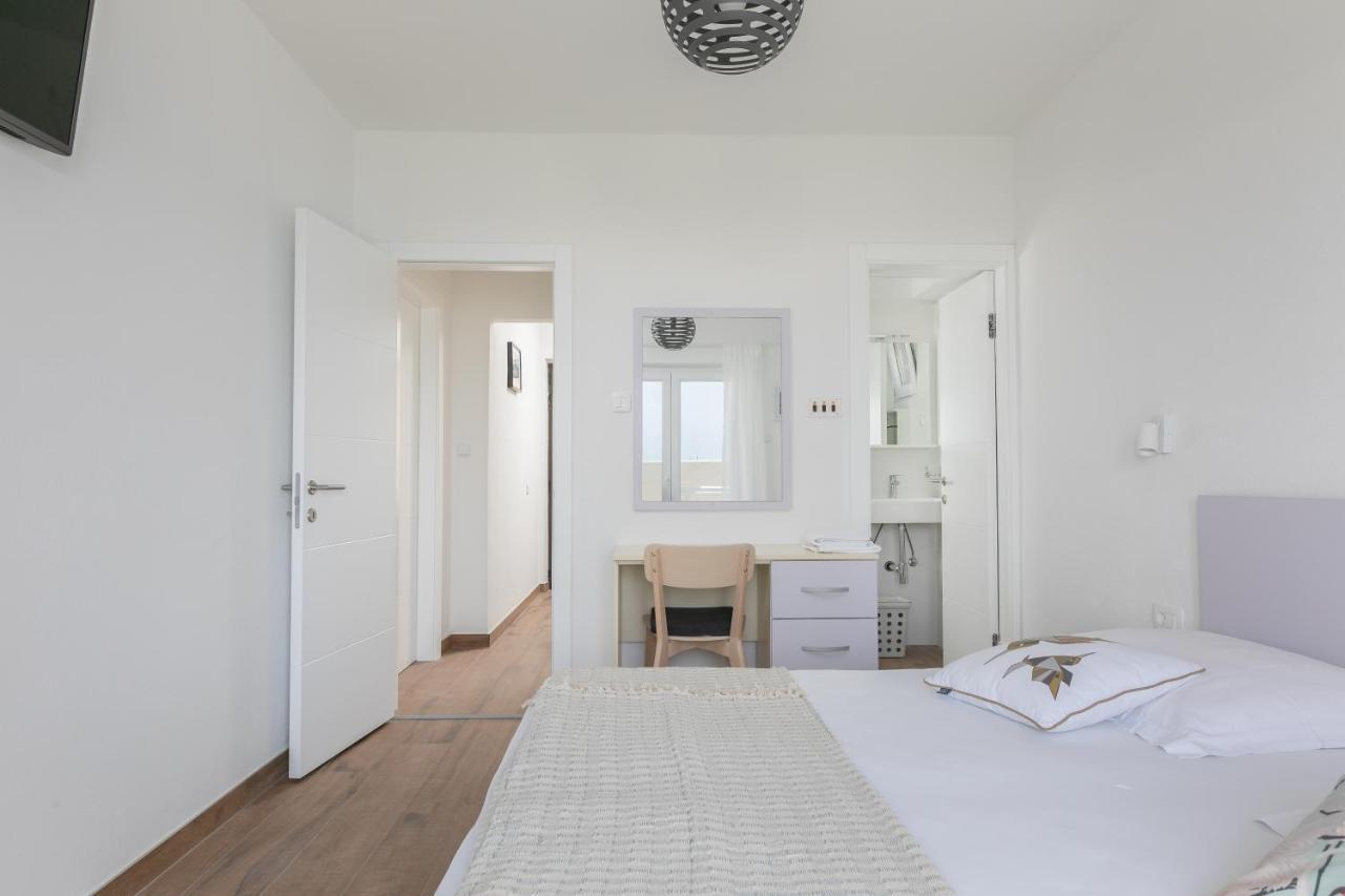La Casa Di Nonno Apartment Milna  Ngoại thất bức ảnh
