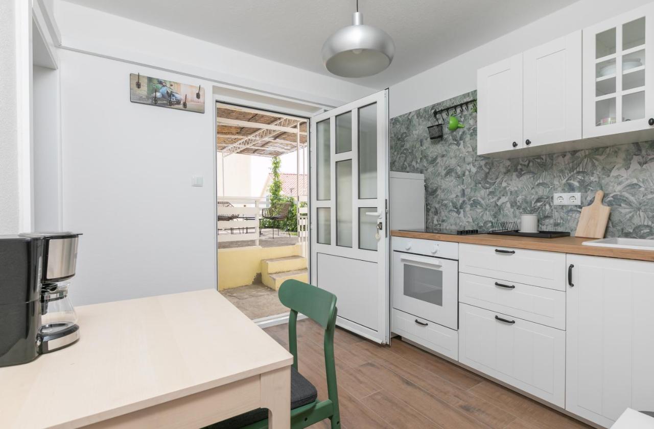 La Casa Di Nonno Apartment Milna  Ngoại thất bức ảnh
