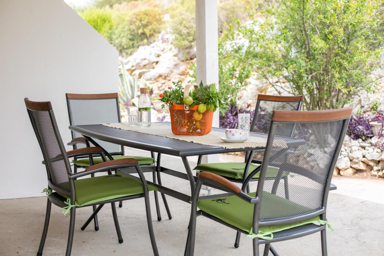 La Casa Di Nonno Apartment Milna  Ngoại thất bức ảnh