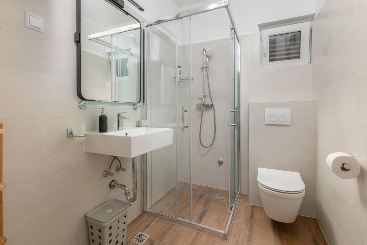 La Casa Di Nonno Apartment Milna  Ngoại thất bức ảnh